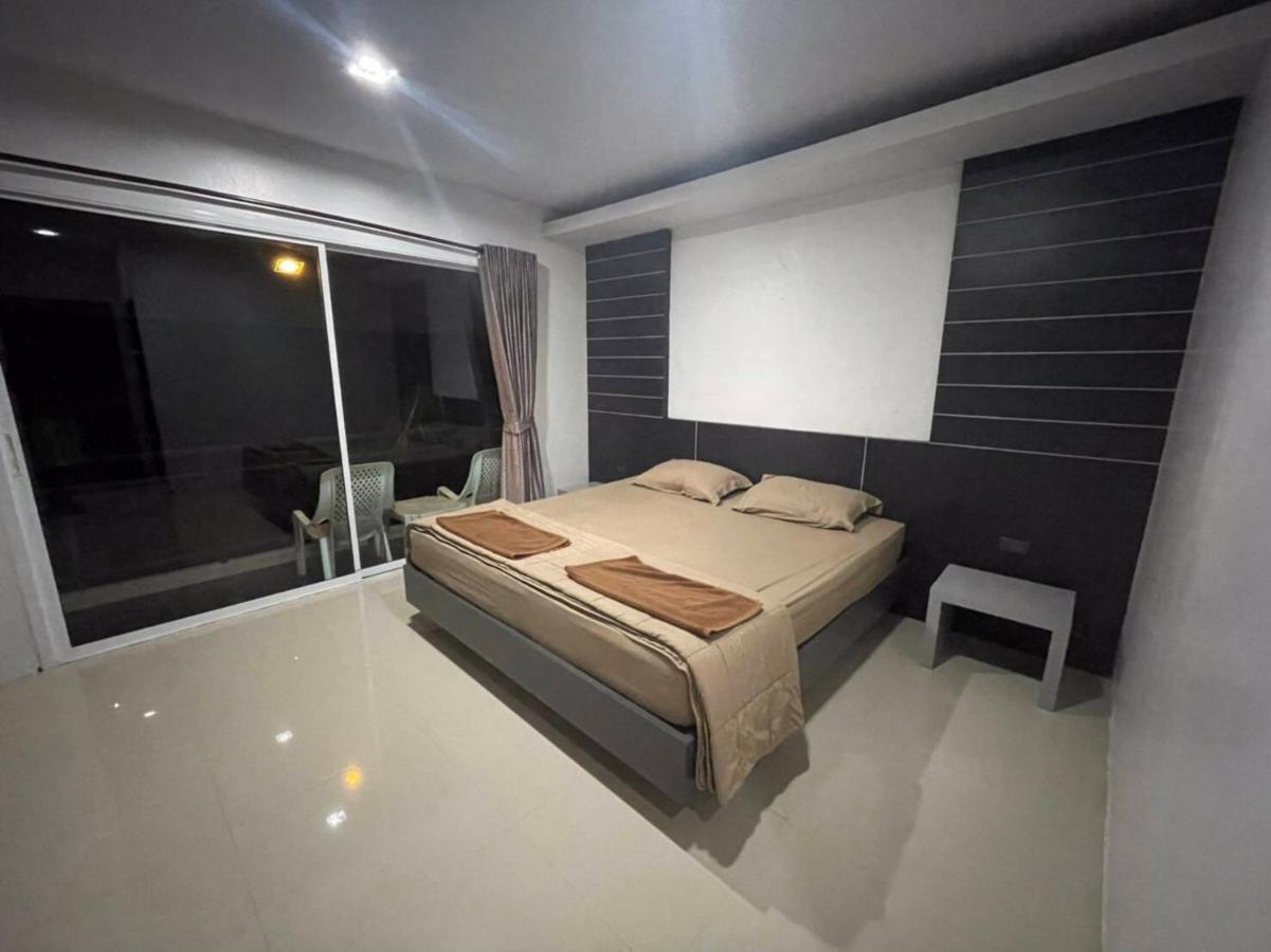 קו פי פי Pp Midnight Hotel מראה חיצוני תמונה